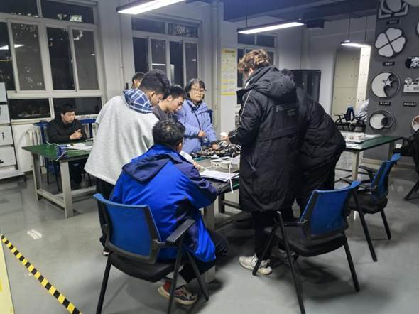 920b33d036572ff24a9d43ce7f5d3a6